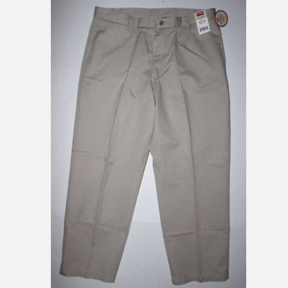 Men's Wrangler Cotton Khakis Flat Front Wrinkle Free Pants NWT 38 x 29